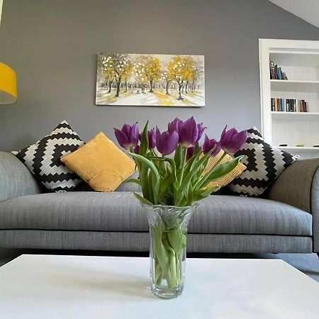 No 10 Immaculate City Centre, Top Floor 2 Bed Flat With Free Parking Inverness Extérieur photo